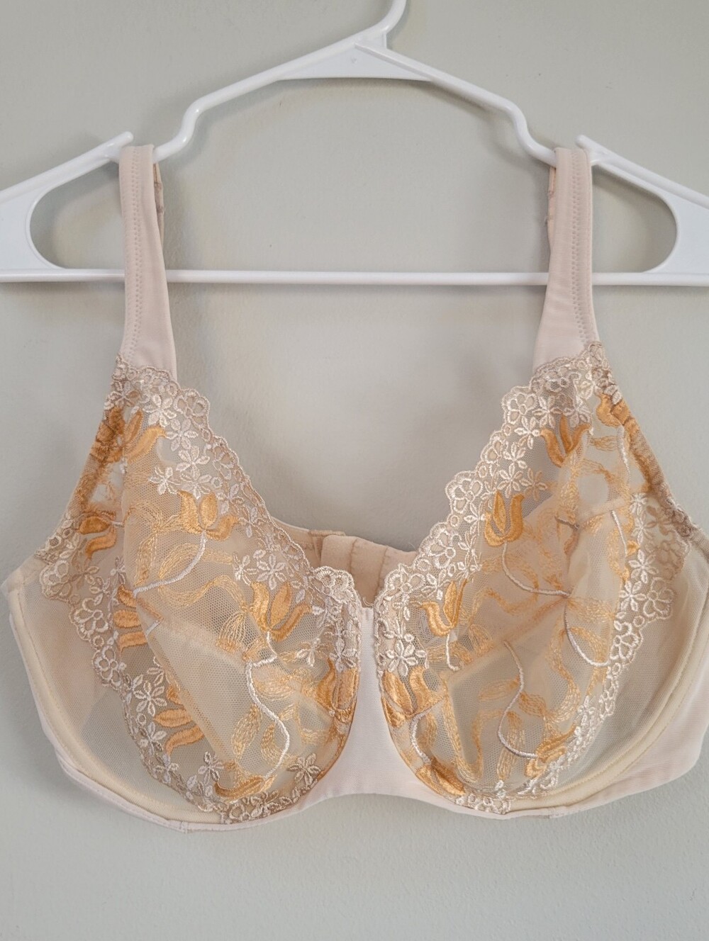Wacoal Embroidered Lace Sheer Unlined Underwire Bra 36DDD
